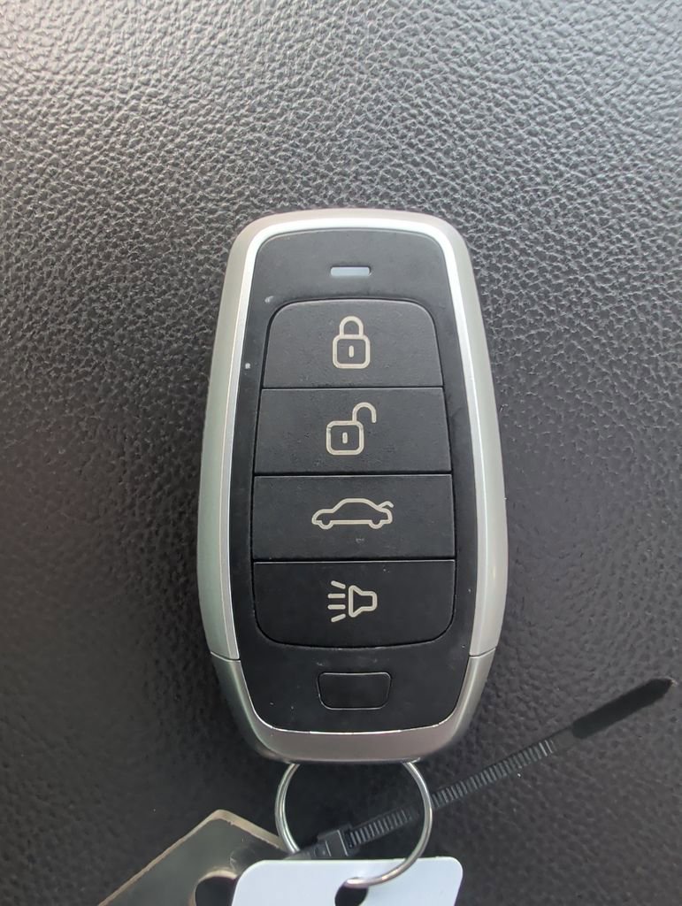 Used 2017 Chevrolet Impala Premier w/ Enhanced Convenience Package image 18