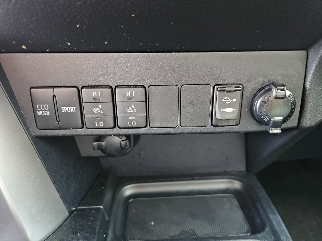 Used 2017 Toyota RAV4 Limited w/ All Weather Liner Package AWD/4WD image 20