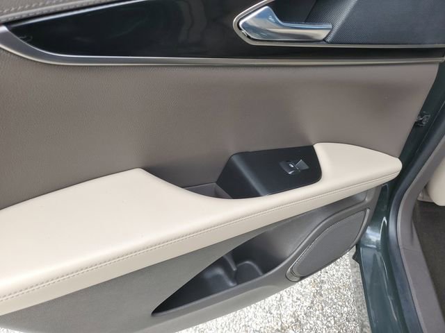 Used 2022 Lincoln Nautilus FWD image 26