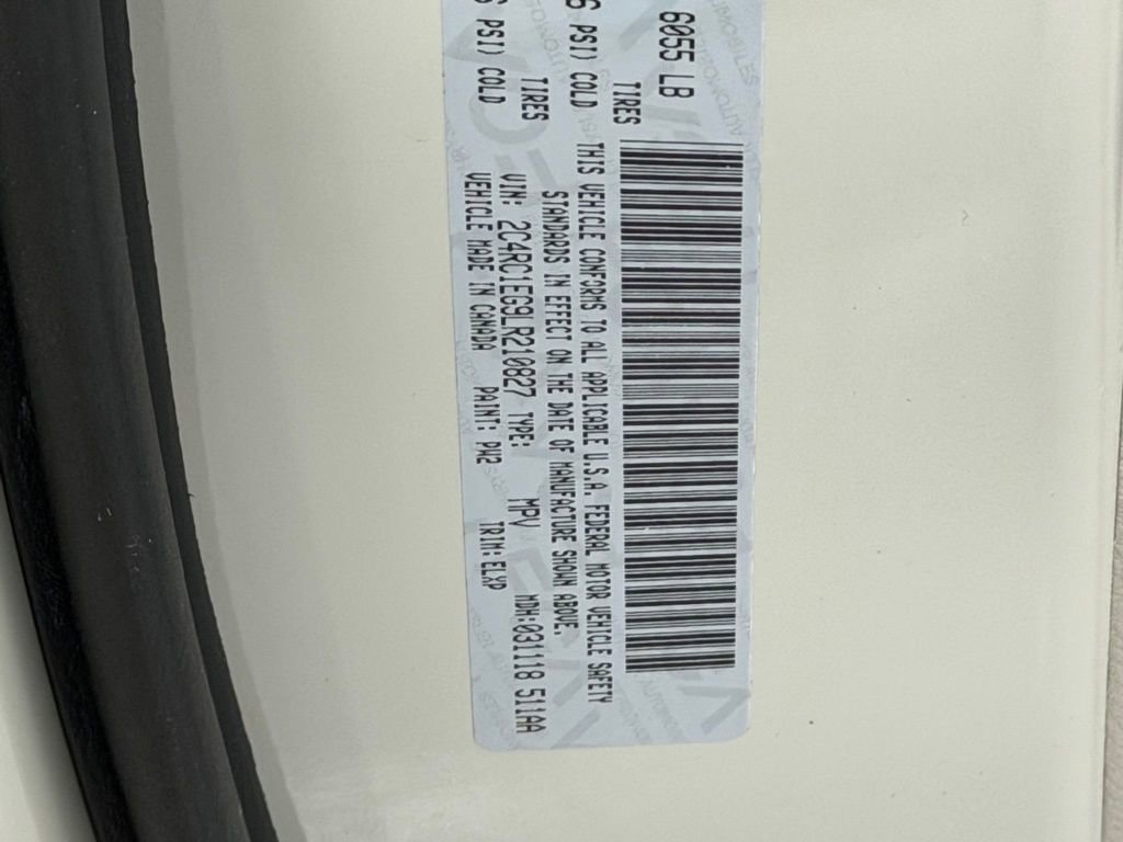 Used 2020 Chrysler Pacifica Touring-L Plus w/ Tire & Wheel Group image 29