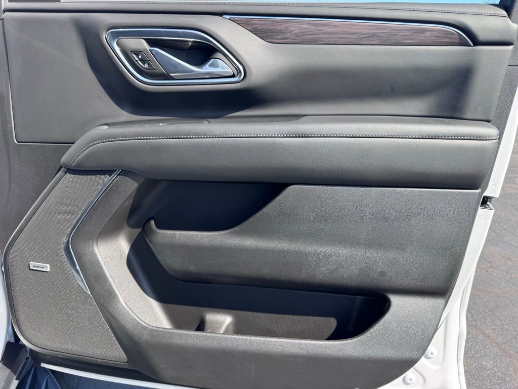 Used 2023 Chevrolet Tahoe LT w/ Luxury Package AWD/4WD image 25