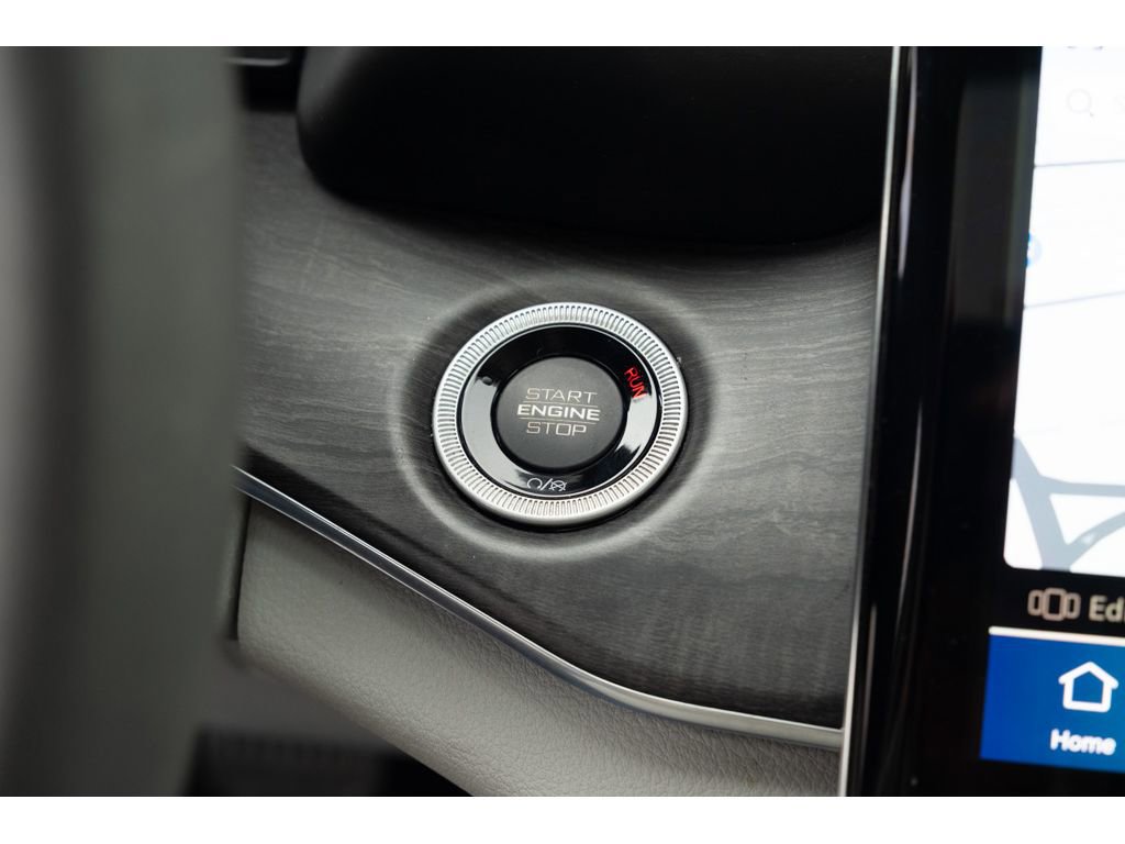 Used 2023 Jeep Grand Cherokee Overland image 28