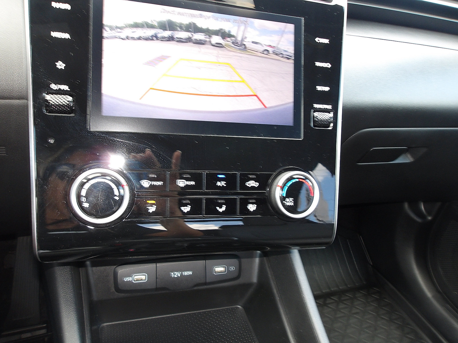 Certified 2023 Hyundai Santa Cruz SE AWD/4WD image 17