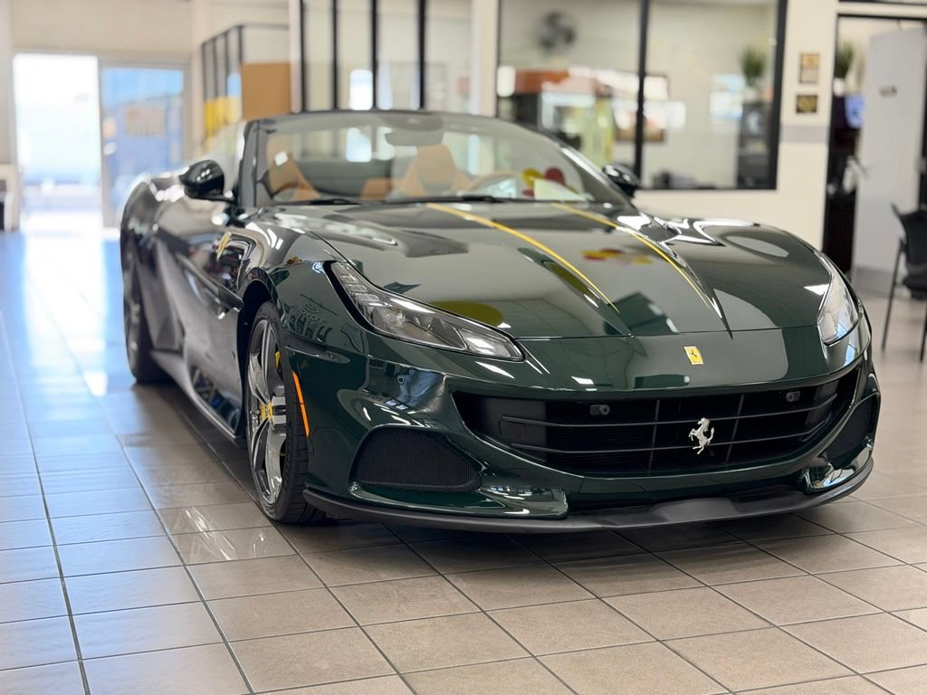 Used 2022 Ferrari Portofino M RWD image 2