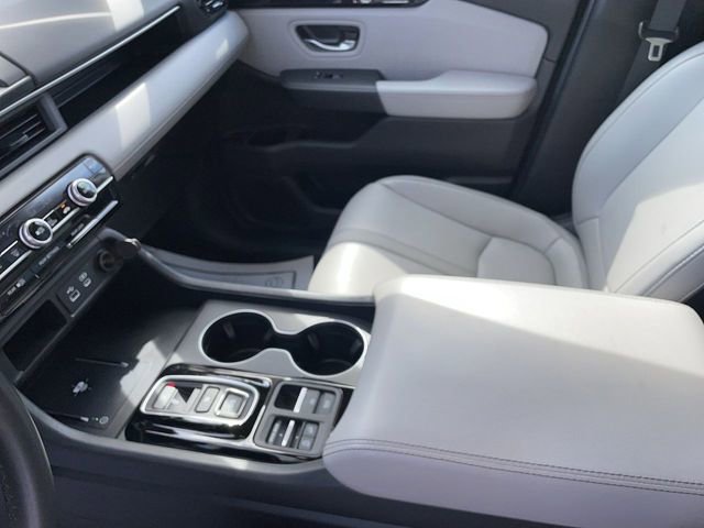 Used 2025 Honda Pilot EX-L image 14