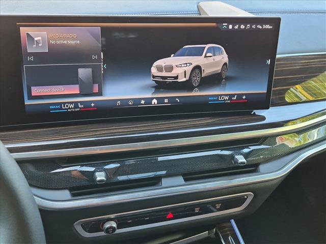 Used 2026 BMW X5 xDrive40i AWD/4WD image 15