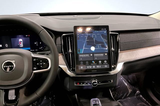 New 2026 Volvo XC90 B6 Ultra w/ Protection Package image 7