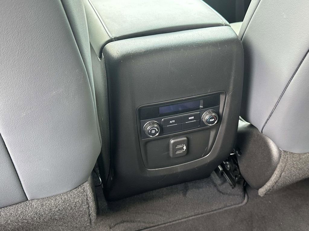 Used 2020 Buick Enclave Essence w/ Trailering Package, 5000 lbs. FWD image 12