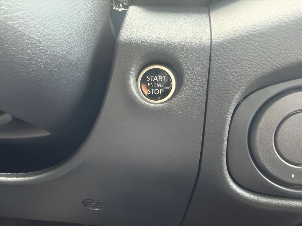 Used 2024 Nissan Frontier Pro-X RWD image 18