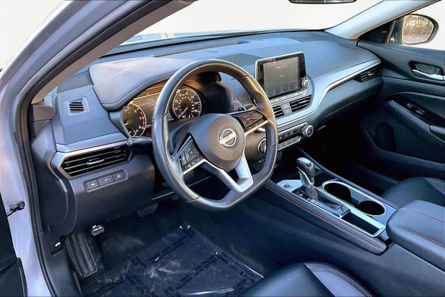Used 2024 Nissan Altima 2.5 SR image 12