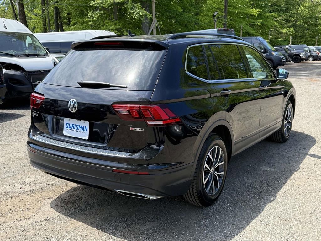 Used 2019 Volkswagen Tiguan SE AWD/4WD image 2