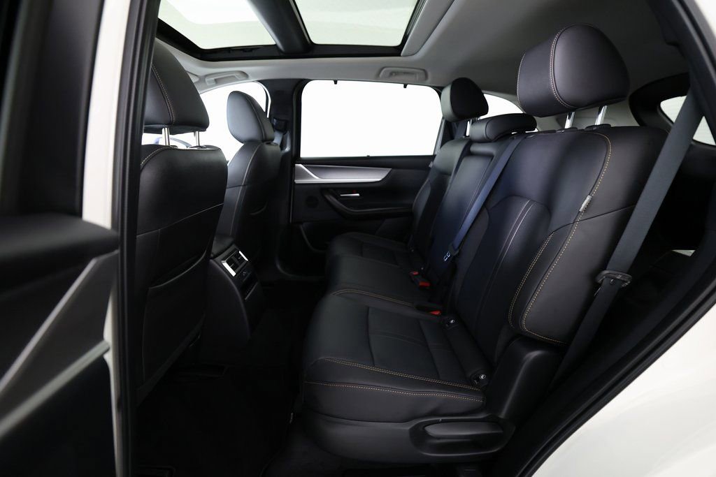 Used 2025 MAZDA CX-70 Plug-In Hybrid w/ Premium Pkg image 15