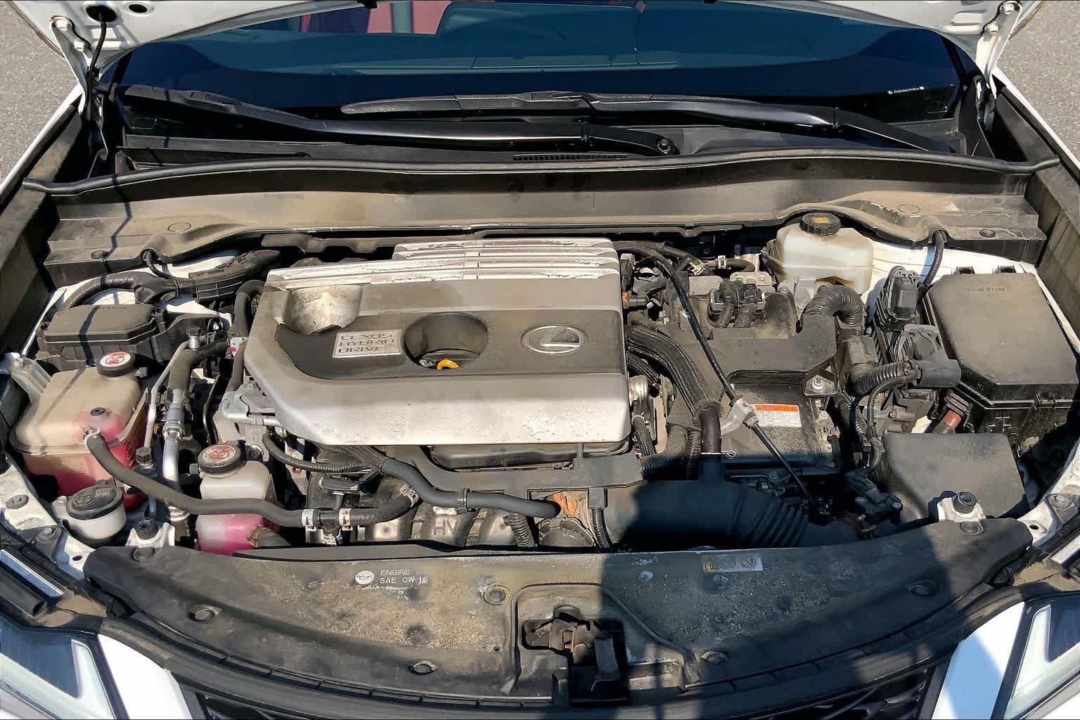 Used 2019 Lexus UX 250h F Sport AWD/4WD image 32