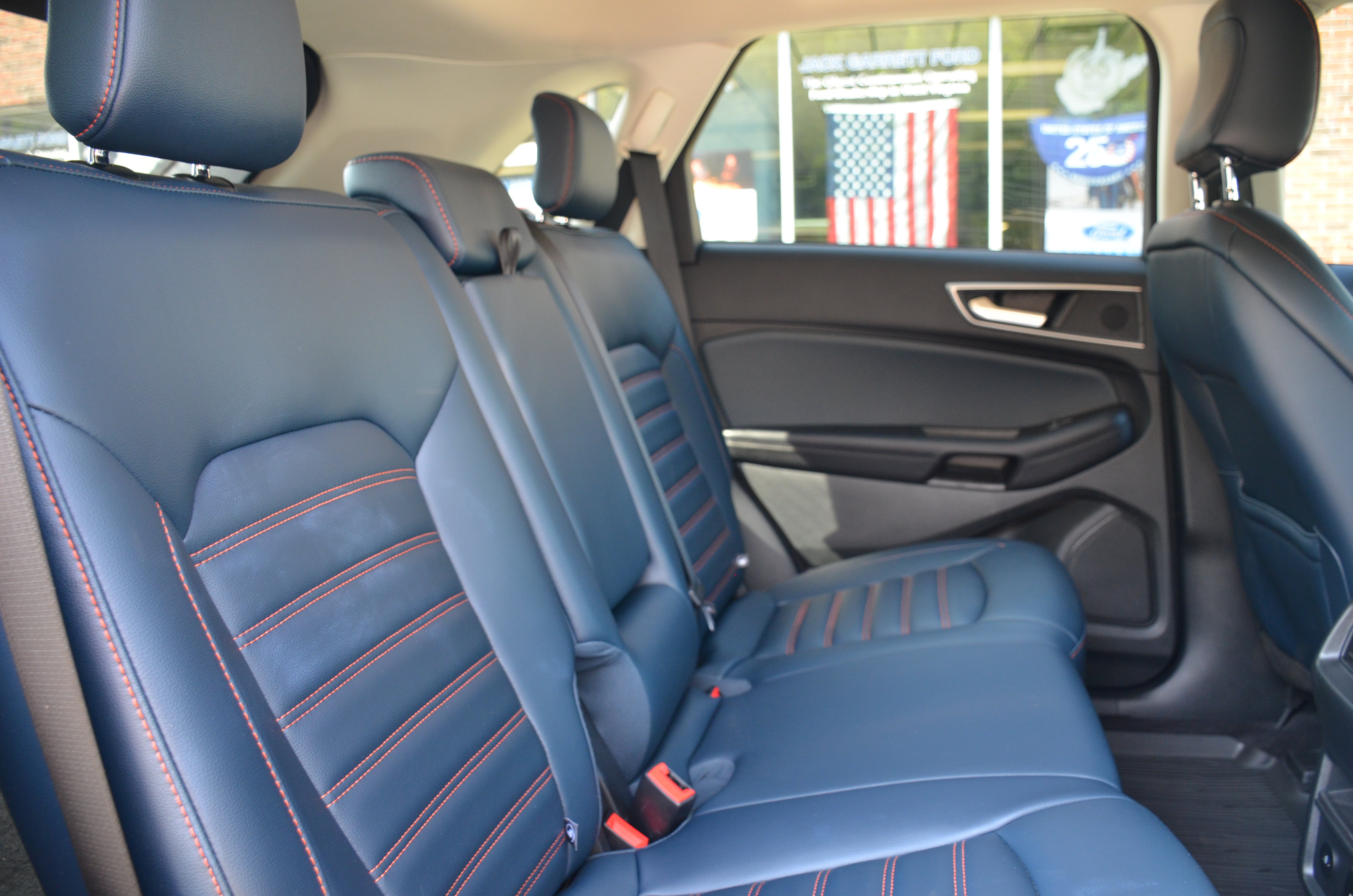 Used 2023 Ford Edge SEL w/ Sport Appearance Package AWD/4WD image 34