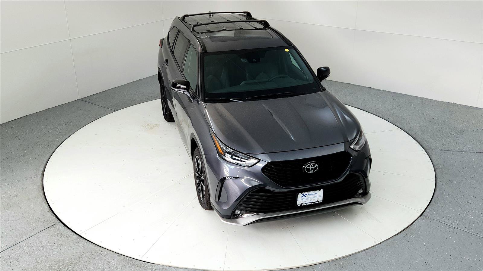 Used 2023 Toyota Highlander XSE AWD/4WD image 14