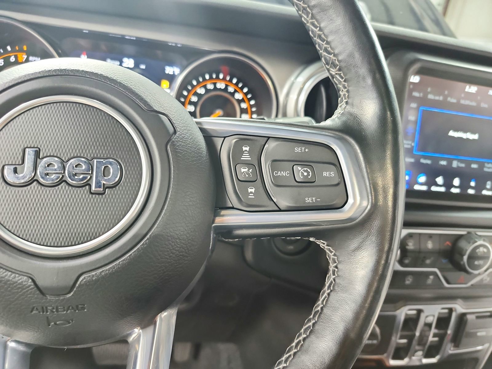 Used 2021 Jeep Wrangler Unlimited Sahara AWD/4WD image 23