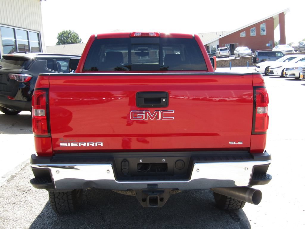 Used 2016 GMC Sierra 3500 SLE w/ SLE Preferred Package AWD/4WD image 4