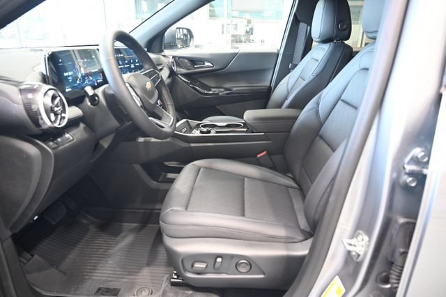New 2027 Chevrolet Equinox LT w/ Convenience Package II FWD image 9