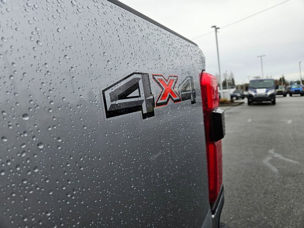 Used 2024 Ford F350 Lariat image 11