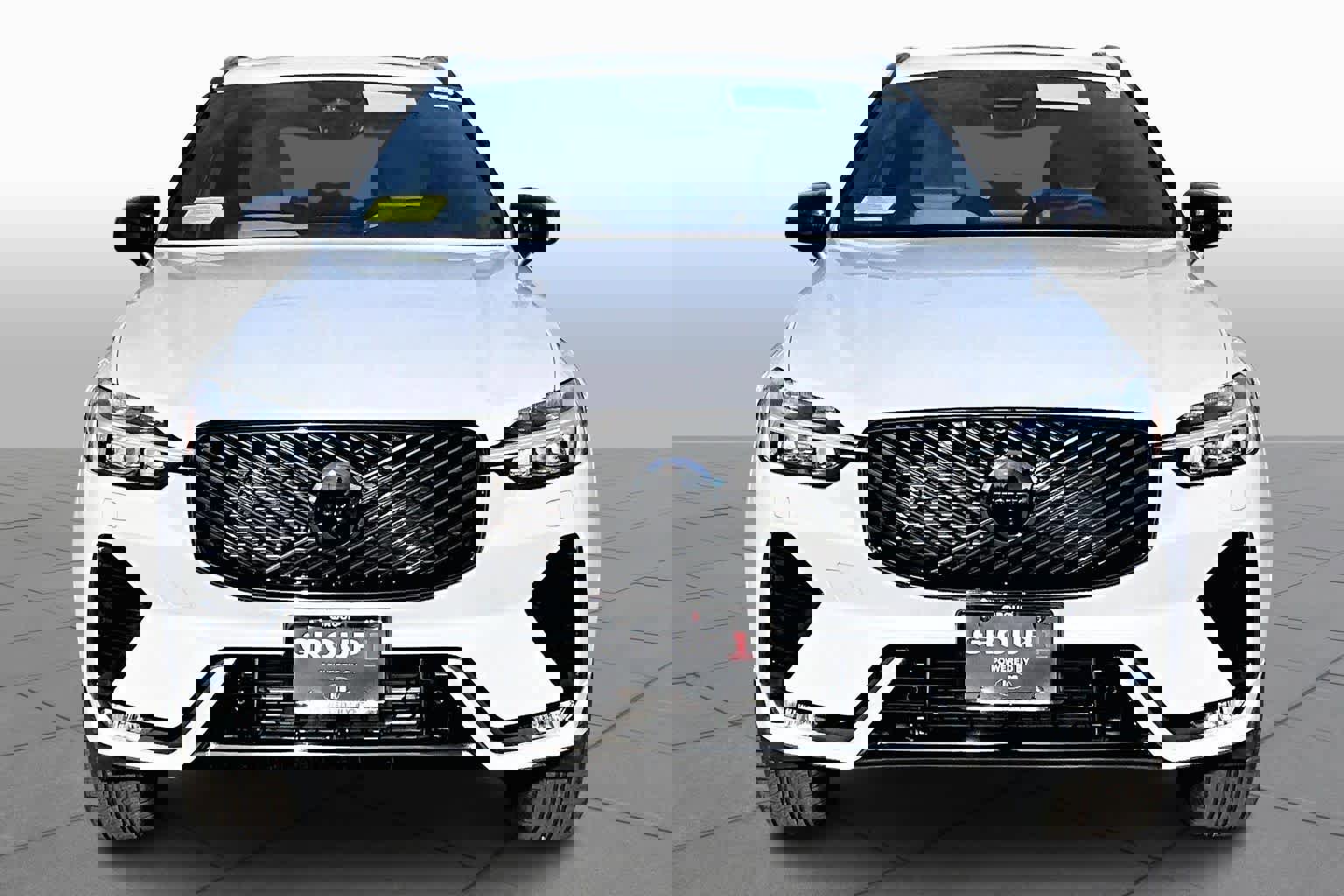 New 2026 Volvo XC60 B5 Plus w/ Protection Package Premier AWD/4WD image 2