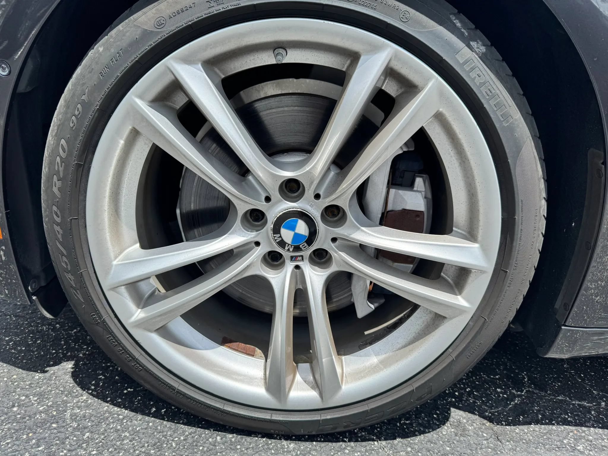 Used 2015 BMW 750i RWD image 53