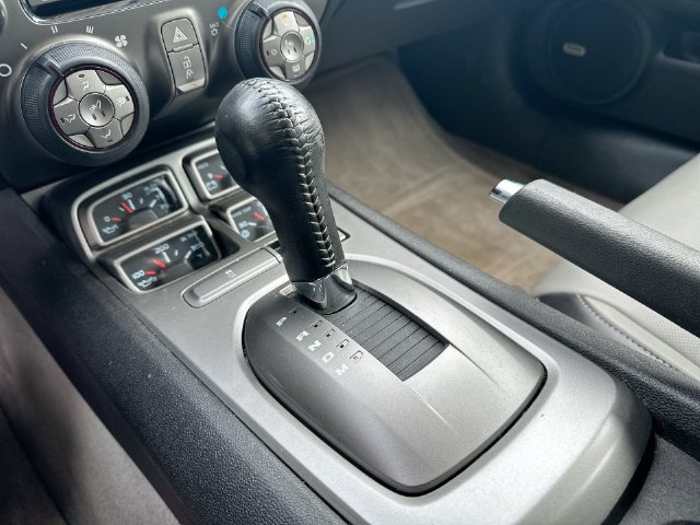 Used 2010 Chevrolet Camaro LT RWD image 25