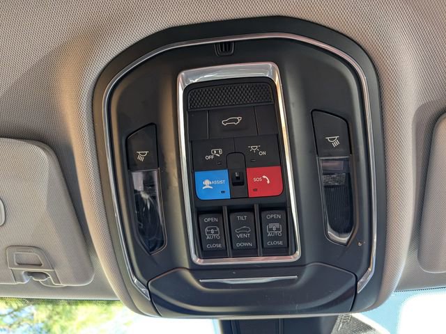 Used 2022 Jeep Grand Cherokee L Limited image 20