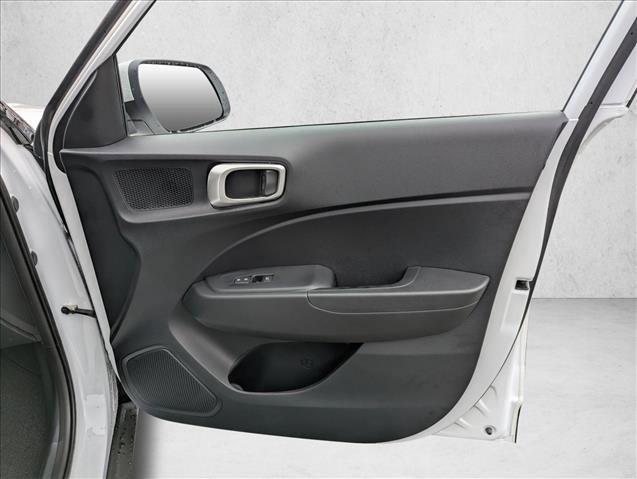 New 2026 Hyundai Venue SE FWD image 24