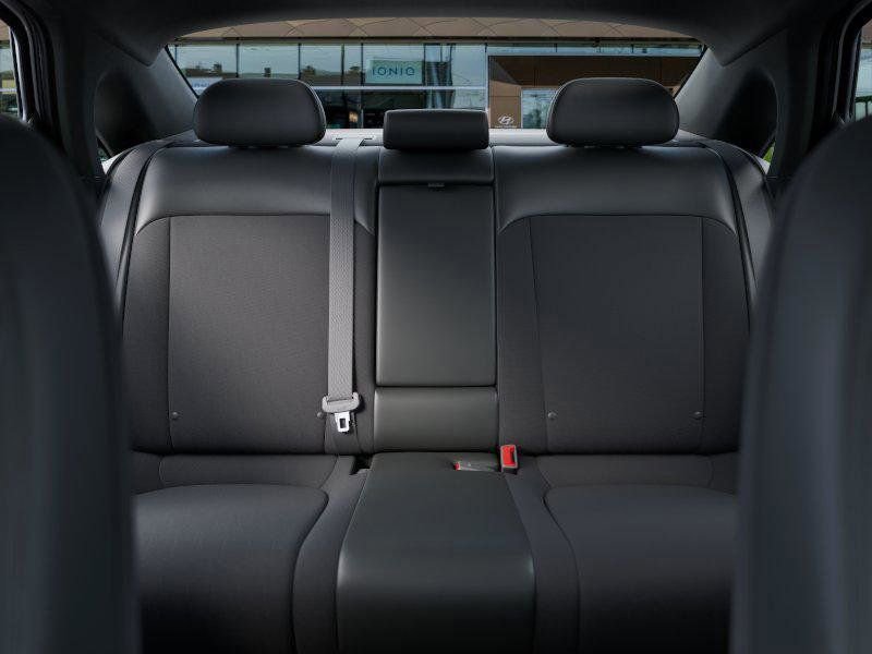 New 2025 Hyundai Ioniq 6 SE image 12