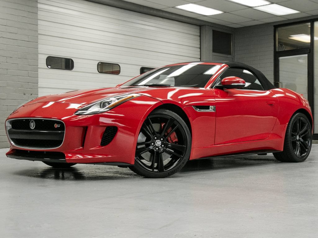 Used 2014 Jaguar F-TYPE S RWD image 2