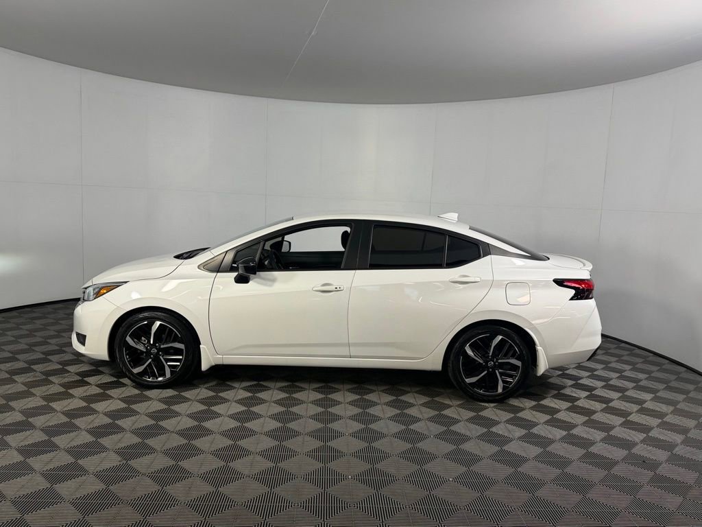 Used 2025 Nissan Versa SR w/ Trunk Package image 11