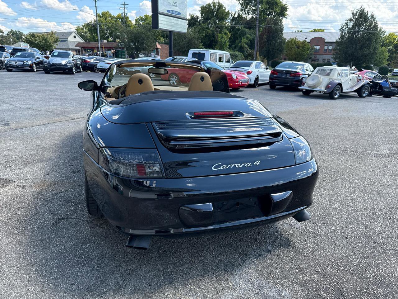 Used 2003 Porsche 911 Carrera 4 AWD/4WD image 31