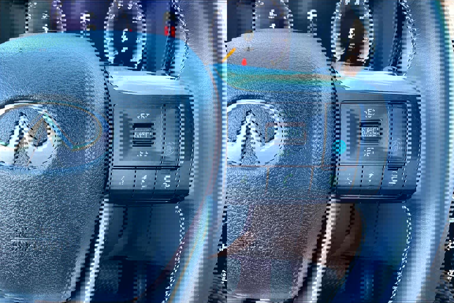 Used 2022 INFINITI QX60 Autograph w/ Cargo Package image 28