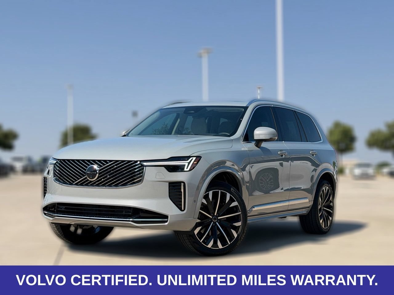 Certified 2026 Volvo XC90 B6 Ultra AWD/4WD image 2