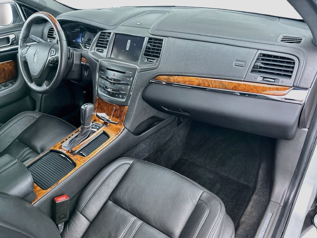 Used 2015 Lincoln MKS AWD w/ Equipment Group 201A image 16