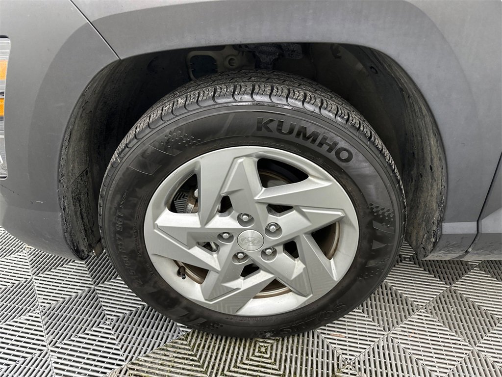 Used 2024 Hyundai Kona SE image 11