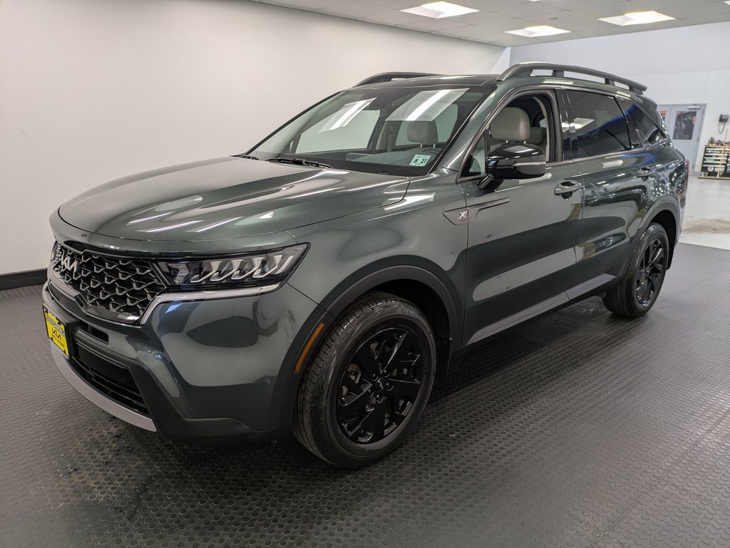 Used 2022 Kia Sorento S w/ Panoramic Sunroof Package image 1
