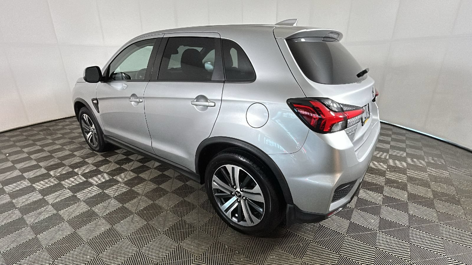 Used 2022 Mitsubishi Outlander Sport ES AWD/4WD image 5