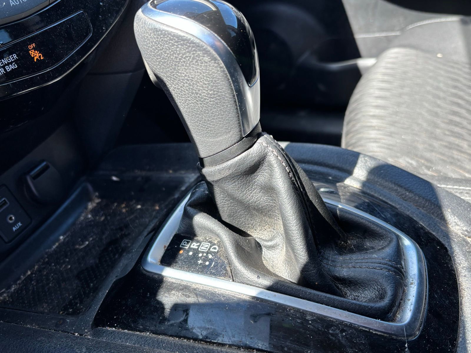 Used 2017 Nissan Rogue SV w/ SV Premium Package image 11