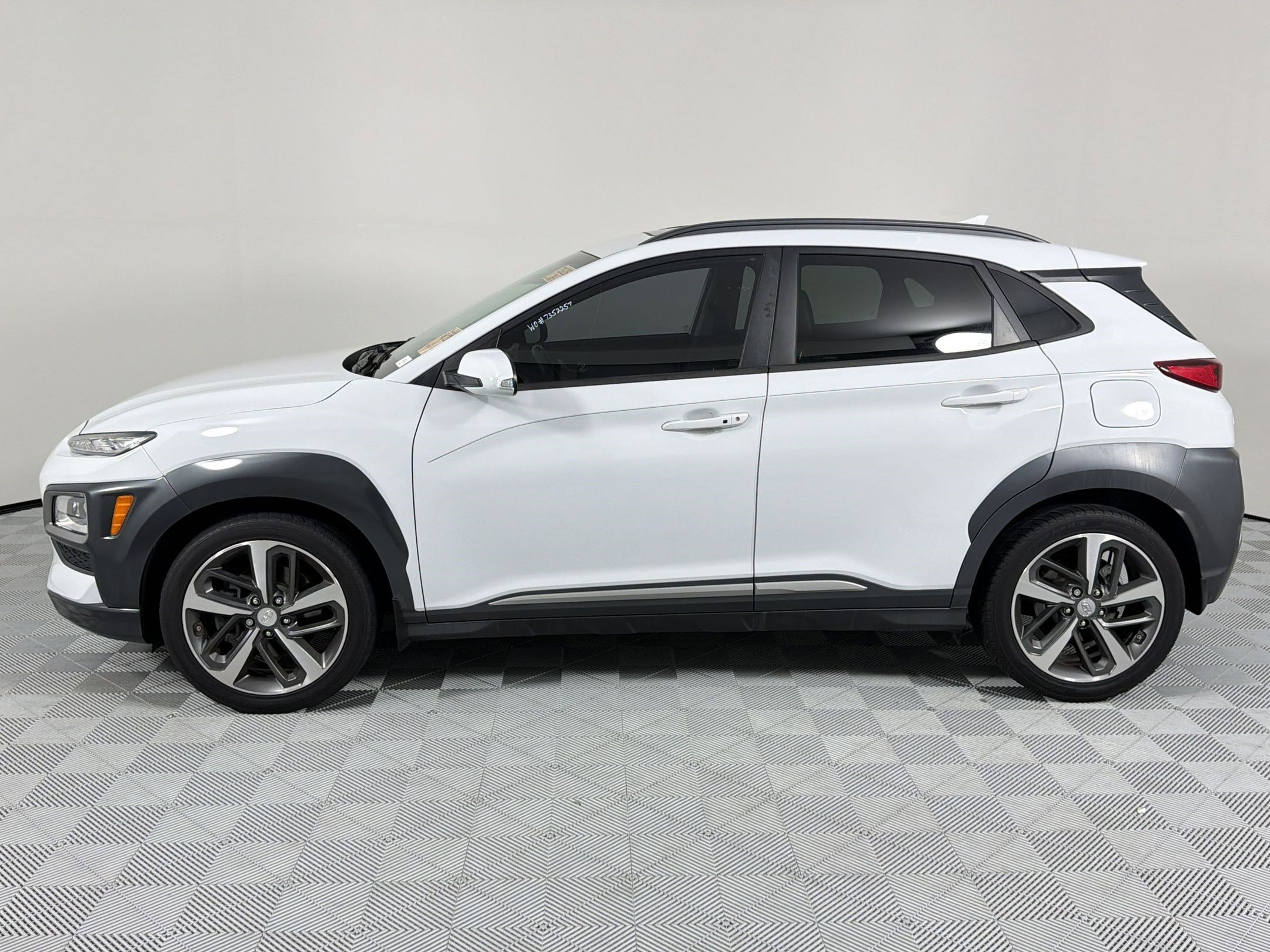 Used 2021 Hyundai Kona Ultimate FWD image 2