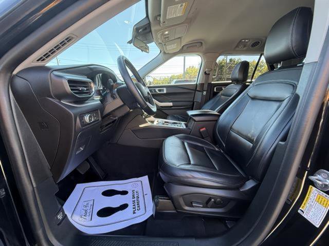 Certified 2021 Ford Explorer XLT w/ Equipment Group 202A image 22