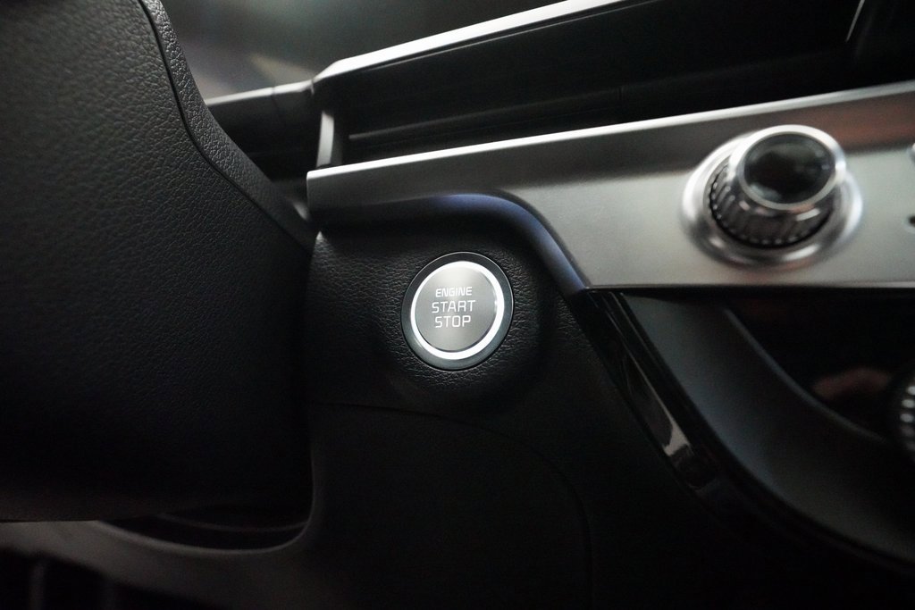 Used 2025 Kia Telluride S image 32