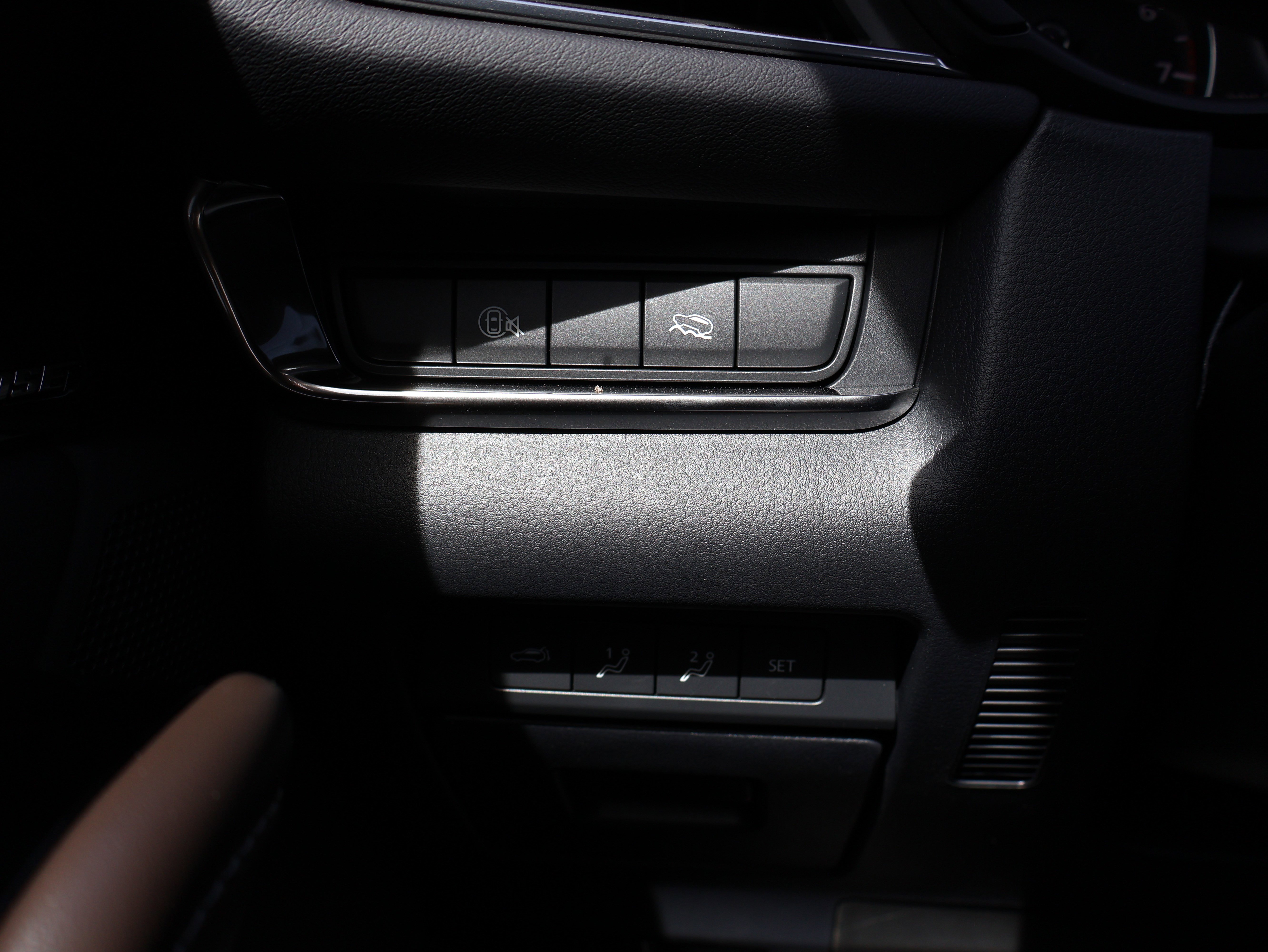 Certified 2025 MAZDA CX-30 AWD 2.5 S w/ Premium Package image 38