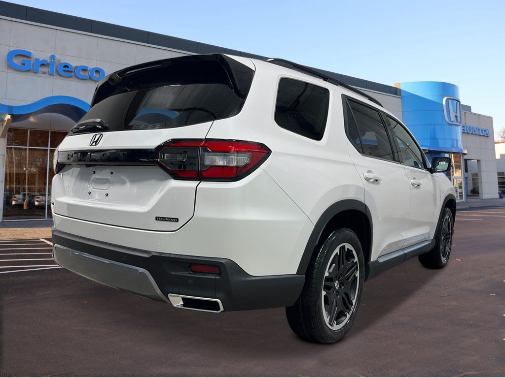 New 2026 Honda Pilot Touring image 5