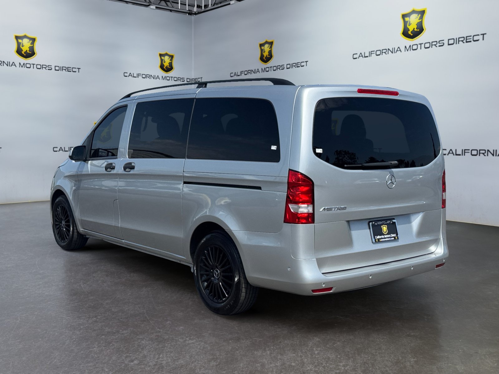 Used 2019 Mercedes-Benz Metris Passenger image 3