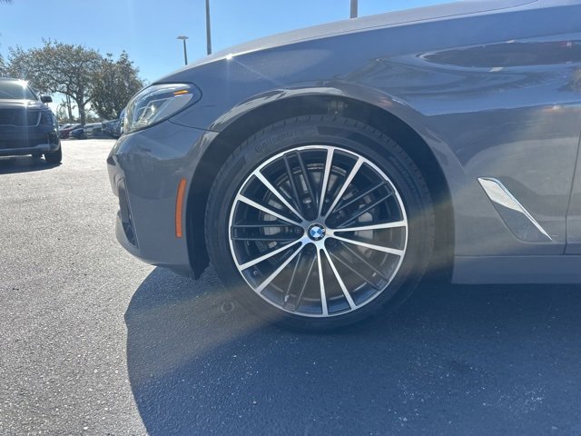 Used 2022 BMW 530i xDrive w/ Premium Package image 13