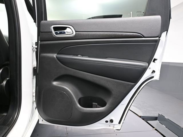 Used 2015 Jeep Grand Cherokee Altitude image 42