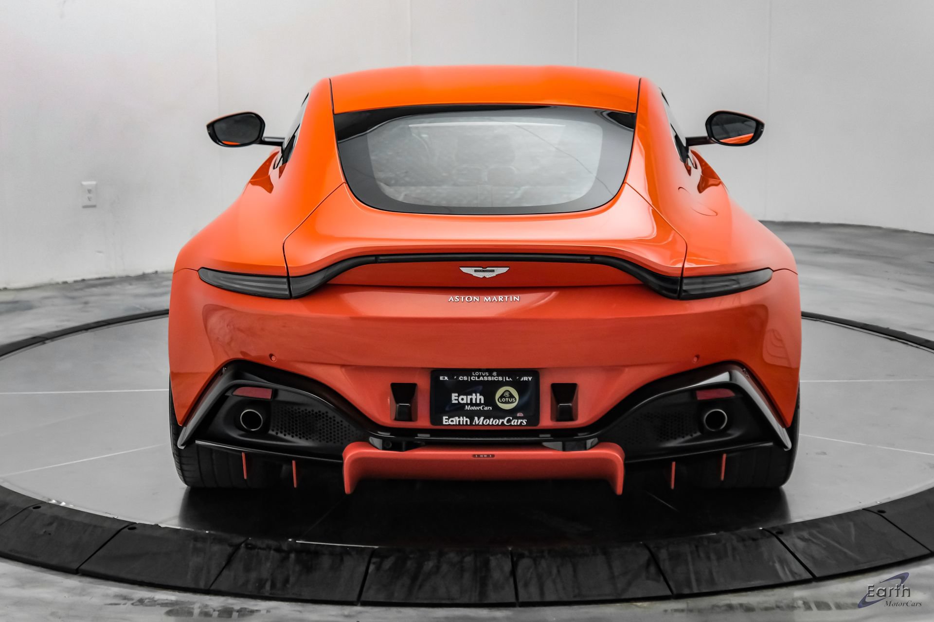 Used 2020 Aston Martin V8 Vantage Coupe RWD image 16