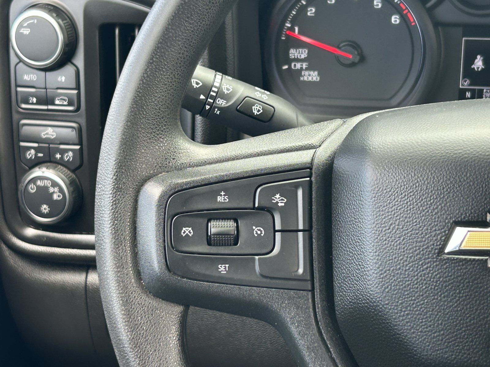 Certified 2024 Chevrolet Silverado 1500 Custom AWD/4WD image 22