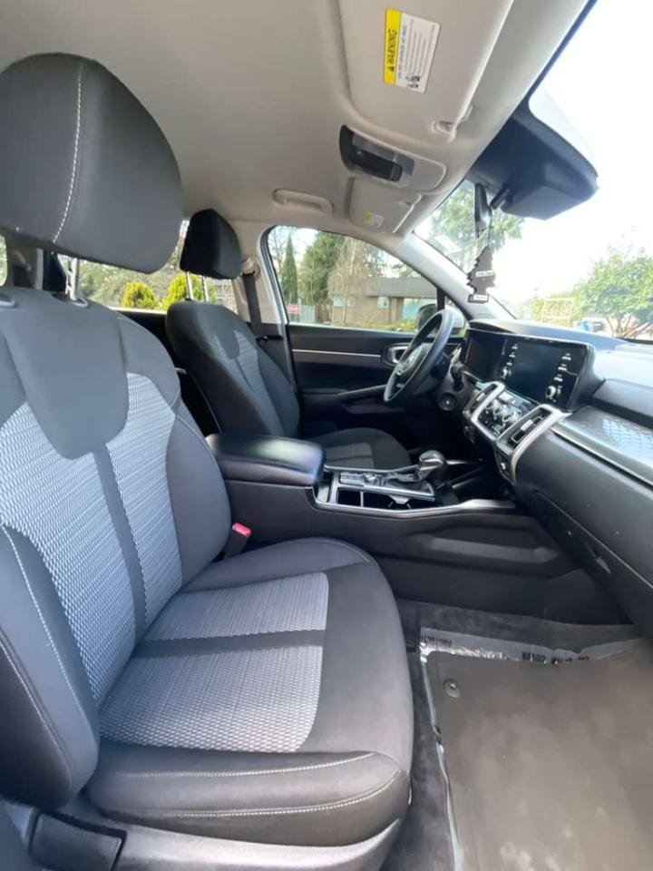 Used 2021 Kia Sorento LX AWD/4WD image 10